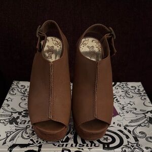 Brash Brown Peep-Toe Slingback Wedge Sandals